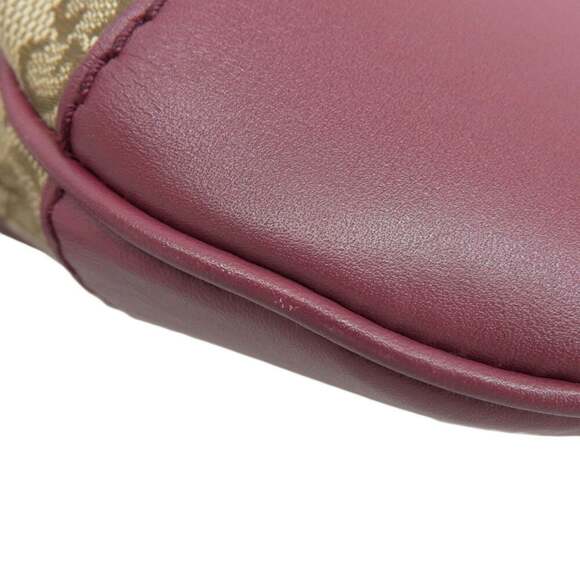 GUCCI Authentic Cream Leather Shoulder Bag - Picture 4 of 10